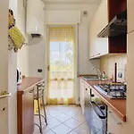2 Bedroom Beautiful In Apartman Stresa