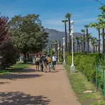 2 Bedroom Beautiful In Apartman Stresa