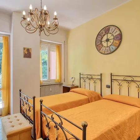 2 Bedroom Beautiful In Appartamento Stresa