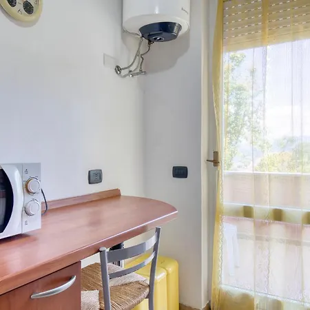 2 Bedroom Beautiful In 斯特雷萨