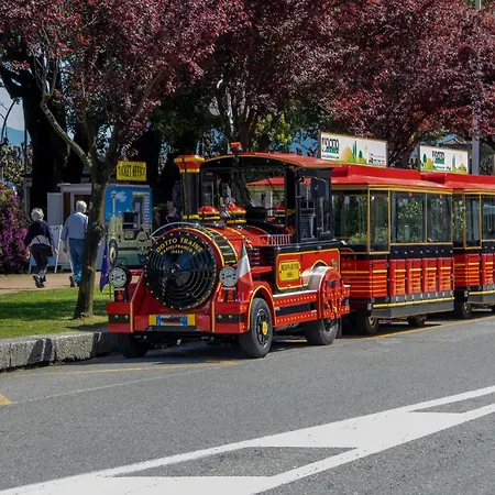 아파트 2 Bedroom Beautiful In 스트레사