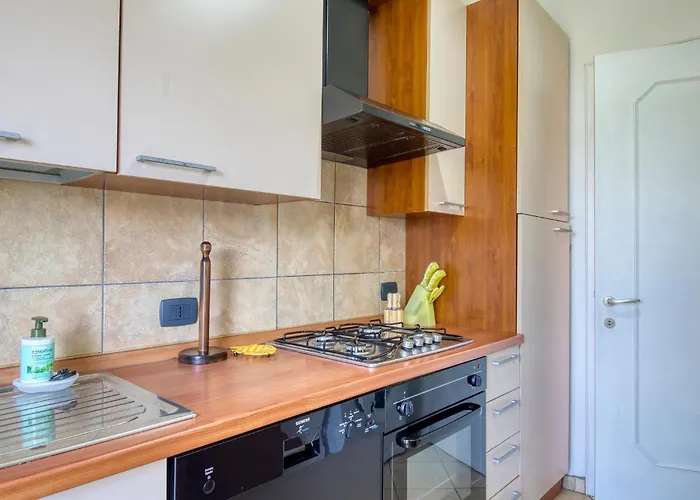 2 Bedroom Beautiful In ستريزا